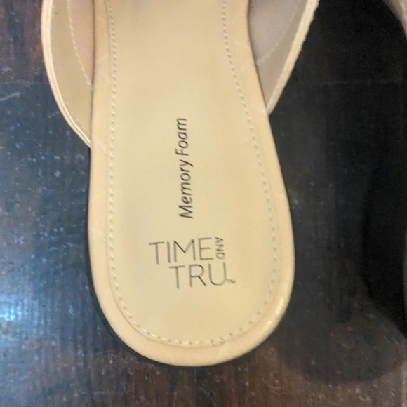 Time and Tru Women's Brielle Mules - Picture 8 of 10